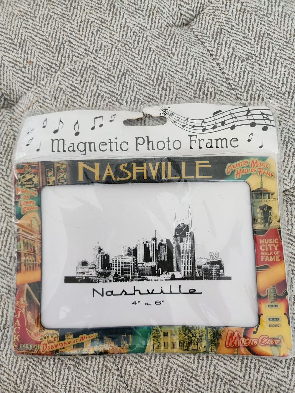 Nashville Magnetic Photo Frame - Multicolor 4x6"